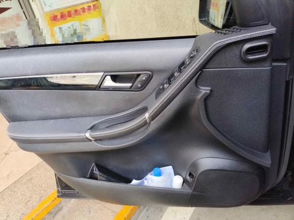 [深圳·粤B] 二手奔驰奔驰R级2017款 R 320 4MATIC 商务型臻藏版