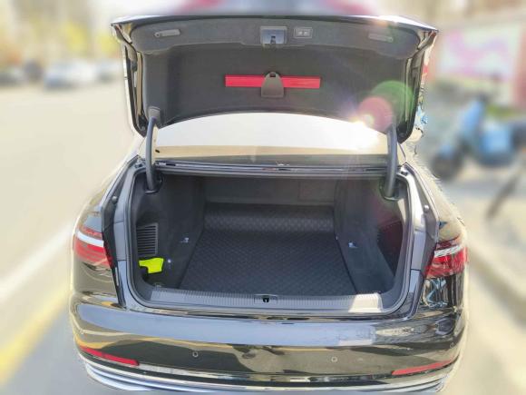 [无锡·鲁Q] 二手奥迪奥迪A82022款 A8L Horch创始人版 经典型