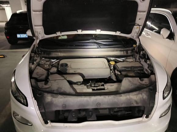 [青岛·鲁B] 二手Jeep自由光2016款 2.4L 专业智能版