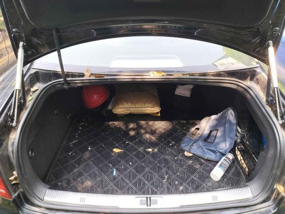 [南昌·赣A] 二手大众辉腾2011款 3.6L V6 5座加长舒适版