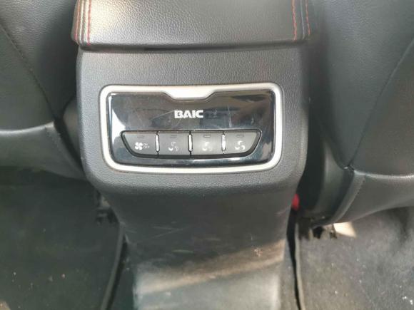 [上海·沪C] 二手北汽幻速北汽幻速H32015款 1.5L 手动豪华型