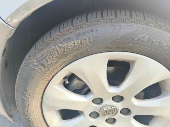 [上海·沪C] 二手别克君威2014款 2.0L 领先时尚型