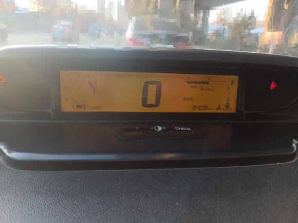 [济南·鲁A] 二手雪铁龙世嘉2016款 经典 三厢 1.6L 手动品尚型