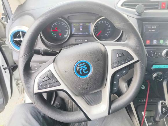 [广州·粤A] 二手比亚迪元新能源2018款 EV360 智联炫酷型