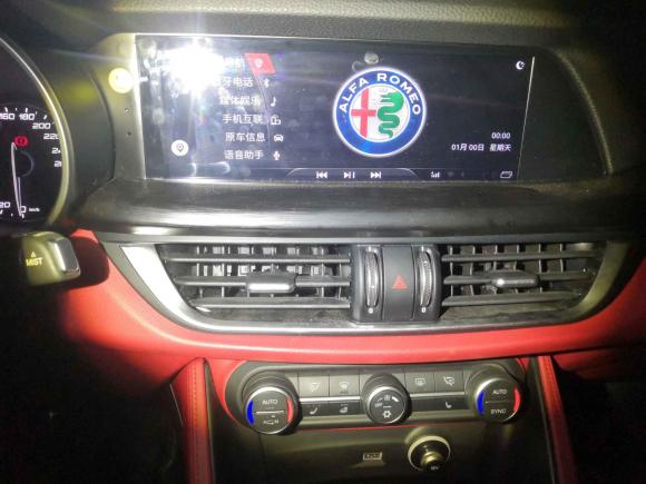 [宁波·浙B] 二手阿尔法·罗密欧Stelvio斯坦维2017款 2.0T 200HP 豪华版