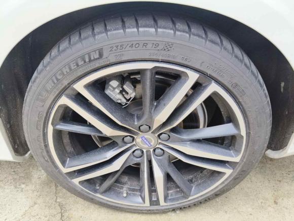 [上海·沪A] 二手沃尔沃沃尔沃S60新能源2022款 T8 E驱混动 四驱智雅运动版