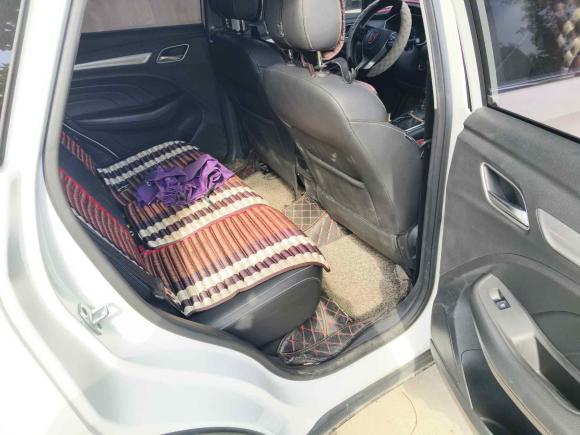 [济南·鲁A] 二手荣威荣威RX32018款 1.6L CVT旗舰版