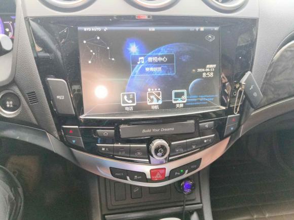 [上海·苏K] 二手比亚迪比亚迪S72016款 2.0T 自动尊贵型Plus