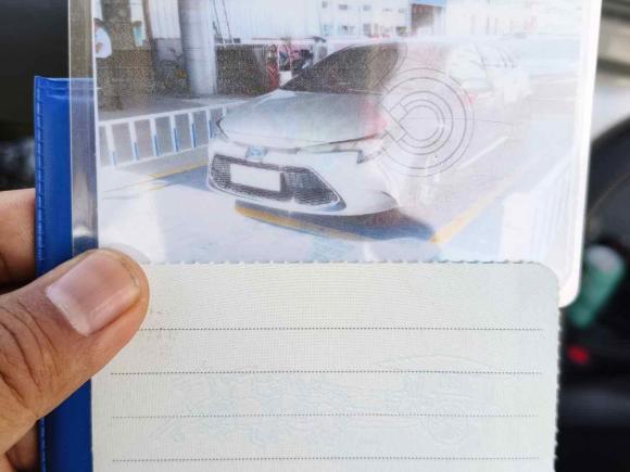 [西安·陕U] 二手丰田雷凌2021款 双擎 1.8H E-CVT豪华版