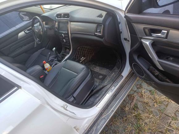 [嘉兴·浙F] 二手哈弗哈弗H22016款 红标 1.5T 手动两驱精英型