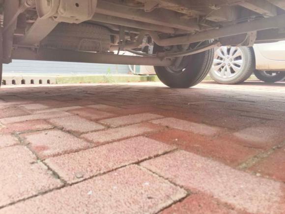 [无锡·苏B] 二手上汽大通MAXUS新途V802014款 2.5T 傲运通短轴中顶