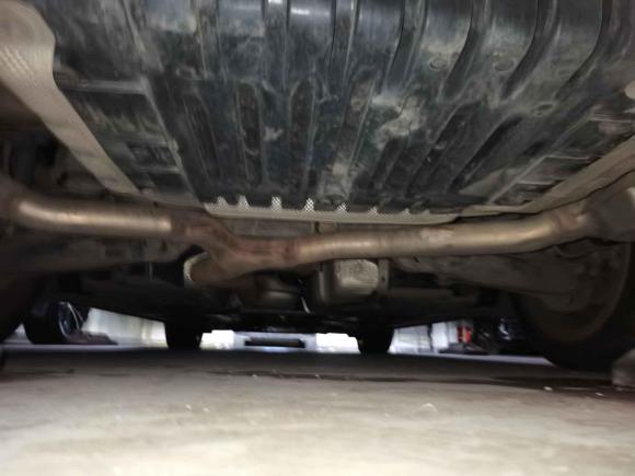 [武汉·鄂A] 二手奔驰奔驰E级2021款 E 300 L 运动时尚型