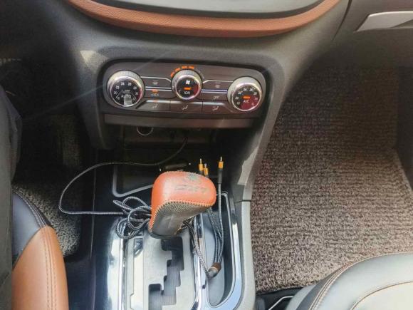 [上海·沪D] 二手东南东南DX72015款 1.5T 自动豪华型