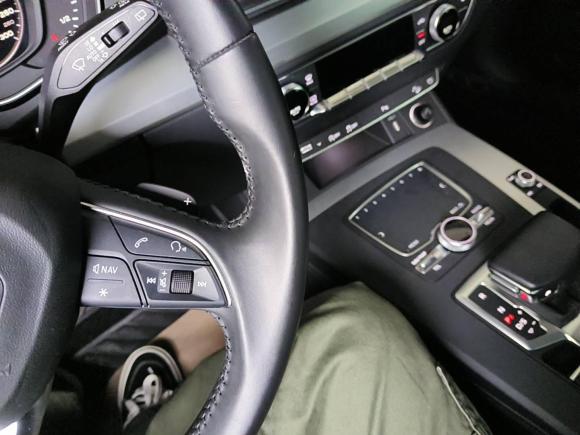 [芜湖·粤A] 二手奥迪奥迪Q5L2020款 改款 40 TFSI 荣享时尚型