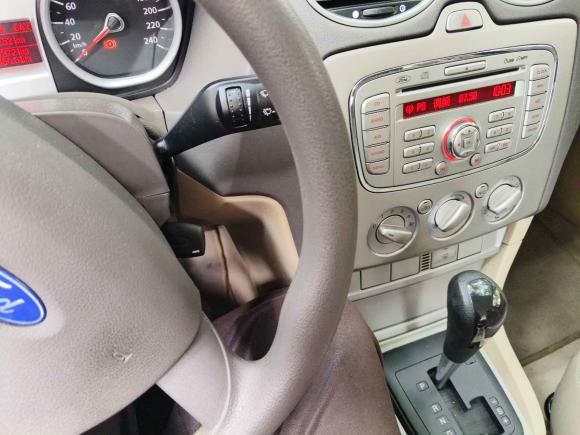 [杭州·浙A] 二手福特福克斯2013款 三厢经典 1.8L 自动基本型