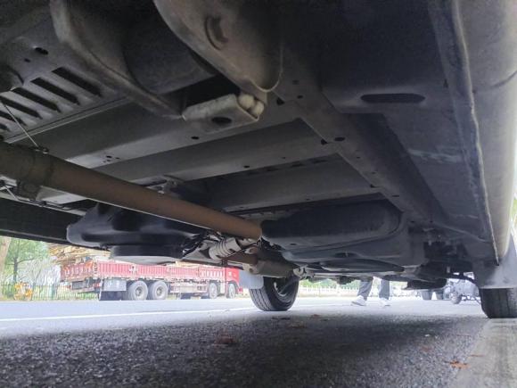 [南京·苏A] 二手上汽大通MAXUS新途V802023款 2.0T 手动经典傲运通长轴中顶6/7/8/9座