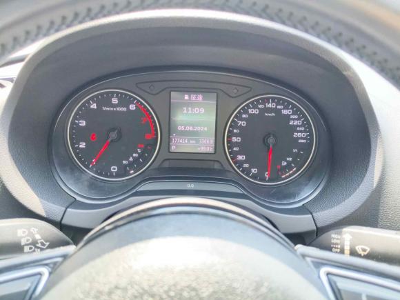 [无锡·苏B] 二手奥迪奥迪A32015款 Limousine 35 TFSI 百万纪念舒享型