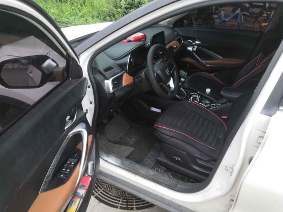 [武汉·鄂A] 二手宝骏宝骏5102017款 1.5L 手动豪华型