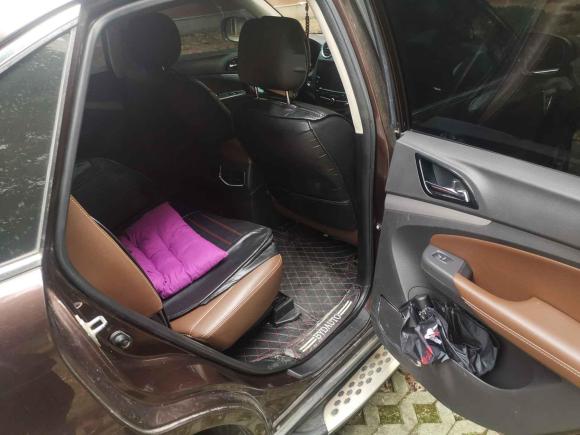 [武汉·鄂A] 二手比亚迪比亚迪S72015款 2.0T 升级版 自动尊贵型