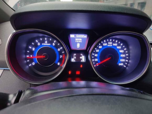 [南京·苏N] 二手现代朗动2015款 1.6L 手动领先型