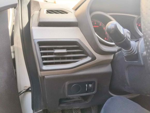 [青岛·鲁U] 二手五菱汽车五菱宏光2018款 1.5L S标准型L2B