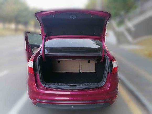 [佛山·粤B] 二手福特嘉年华2013款 三厢 1.5L 自动时尚型