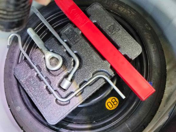 [上海·沪M] 二手丰田雷凌2018款 双擎 1.8H GS-V E-CVT尊贵版 国VI