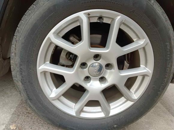 [济南·鲁A] 二手Jeep自由侠2019款 220T 自动领先版