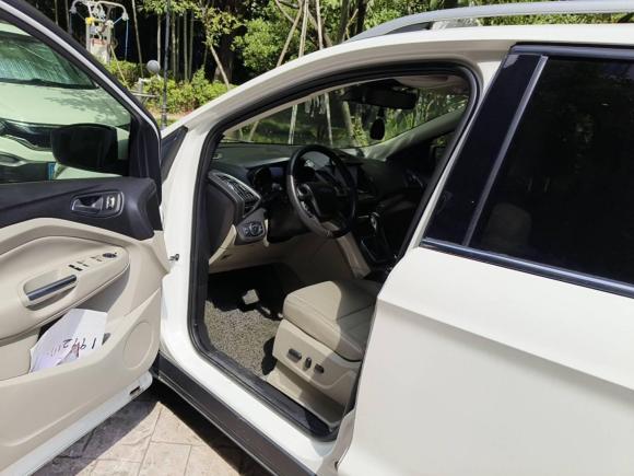 [上海·沪G] 二手福特翼虎2013款 2.0L GTDi 四驱尊贵型