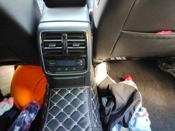 [上海·沪D] 二手大众迈腾2018款 改款 330TSI DSG 豪华型