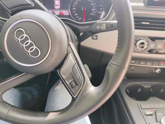 [上海·沪E] 二手奥迪奥迪A4L2018款 30周年年型 40 TFSI 进取型