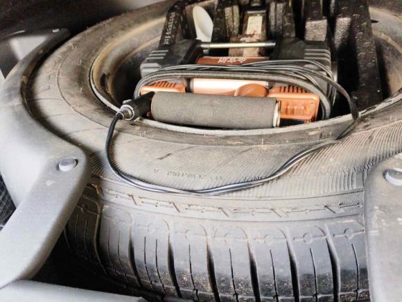 [成都·川A] 二手Jeep大切诺基2015款 3.0TD 柴油 精英导航版