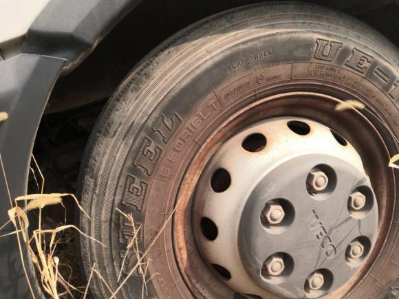 [济南·鲁A] 二手依维柯依维柯得意2017款 2.8T V35箱货3座43S5