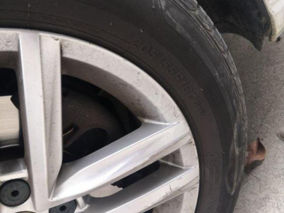 [温州·浙C] 二手大众朗行2015款 230TSI DSG舒适版