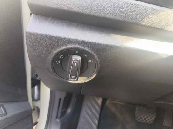 [深圳·粤N] 二手大众T-ROC探歌2019款 280TSI DSG两驱舒适型 国VI