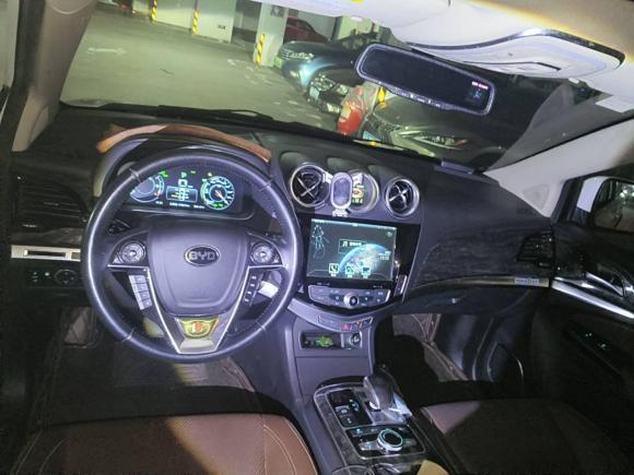 [深圳·粤B] 二手比亚迪唐新能源2015款 2.0T 四驱旗舰型