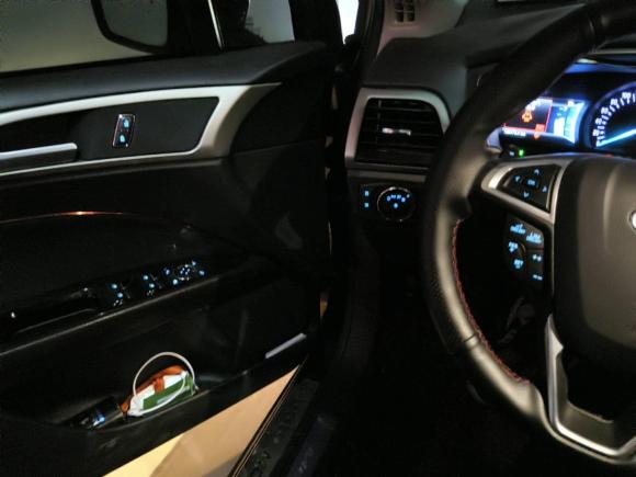 [无锡·苏B] 二手福特蒙迪欧2013款 2.0L GTDi200豪华型