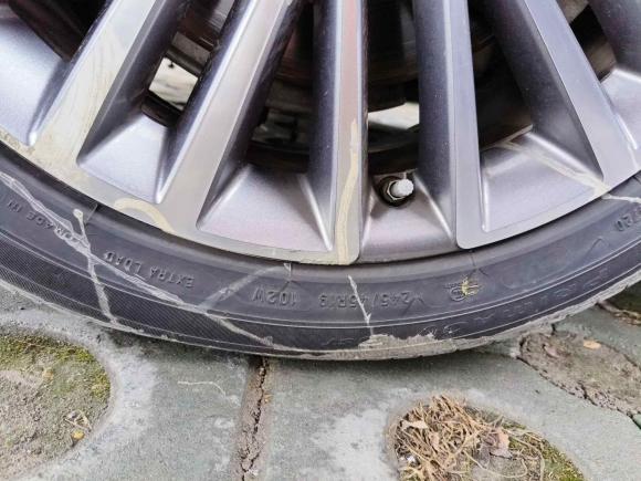 [苏州·黑E] 二手红旗红旗H92020款 2.0T 智联旗畅版