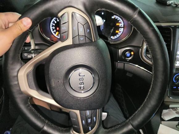 [南通·苏F] 二手Jeep大切诺基2014款 3.0L 舒享导航版