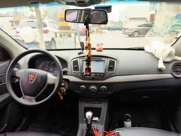 [南京·苏L] 二手荣威荣威3502015款 1.5L 手动豪华天窗版