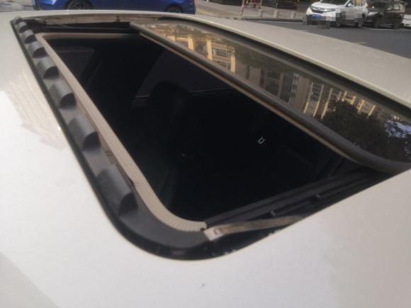 [佛山·粤E] 二手标致标致5082011款 2.3L 自动旗舰版