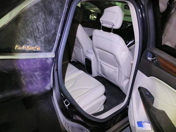 [上海·沪A] 二手林肯林肯MKC2014款 2.0T 两驱尊雅版