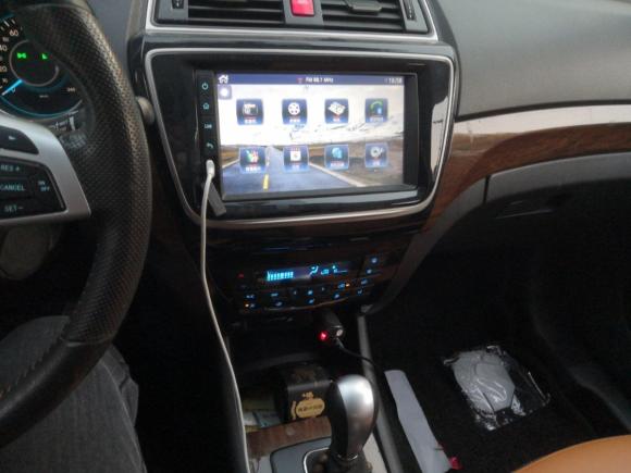 [无锡·苏E] 二手北汽威旺北汽威旺S502016款 1.5T CVT欢动尊贵型