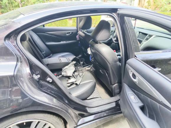 [上海·沪F] 二手英菲尼迪英菲尼迪Q502014款 3.7L 豪华运动版