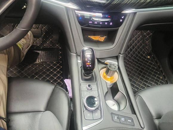 [成都·川A] 二手凯迪拉克凯迪拉克XT62022款 2.0T 六座四驱豪华型