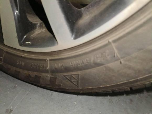 [上海·沪A] 二手荣威荣威RX5新能源2017款 ERX5 EV400 电动互联网旗舰版