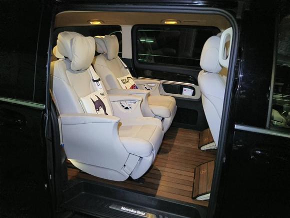 [无锡·苏B] 二手奔驰奔驰V级2018款 V 260 L 尊贵加长版 国V