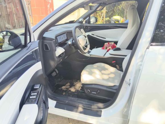 [青岛·鲁A] 二手吉利银河银河L72023款 1.5T 115km 亚运幻影版