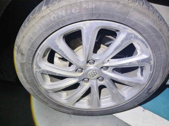 [深圳·粤L] 二手别克君越2013款 2.4L SIDI豪华舒适型