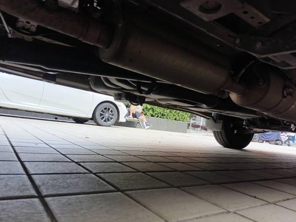 [南京·苏A] 二手福特新世代全顺2016款 2.2T短轴6座中低顶多功能车